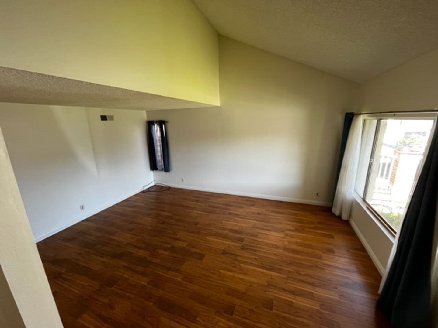 Huntington Beach House: 8871 Henton Dr