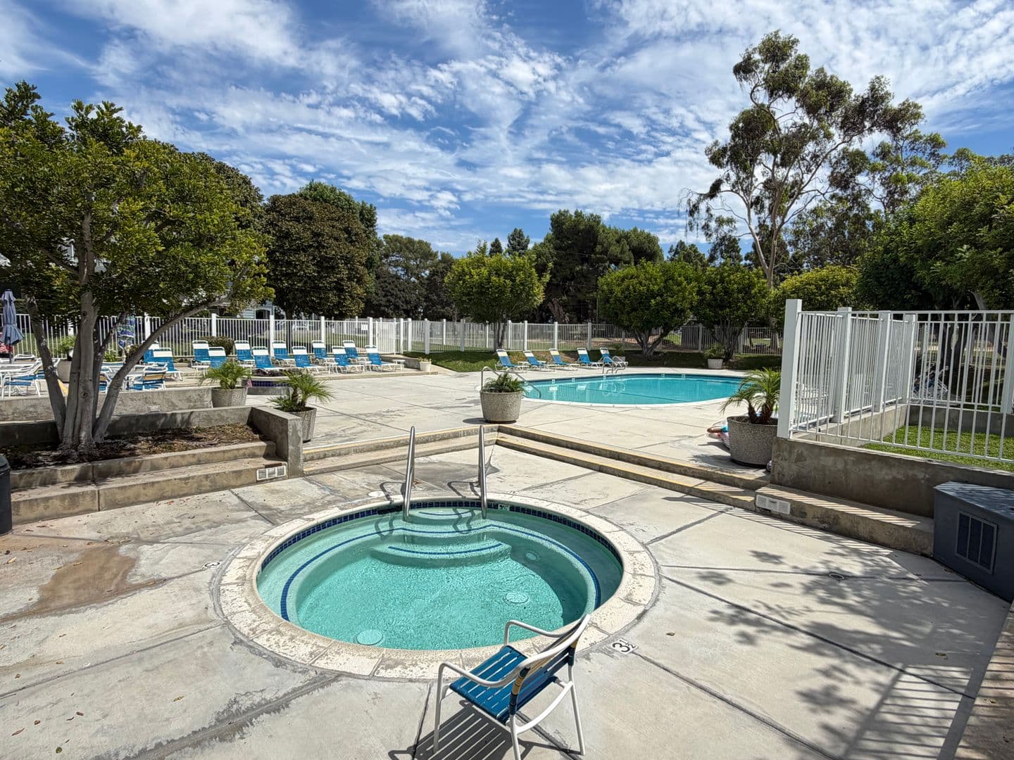 Long Beach Townhome: 6020 Bixby Village Dr #63