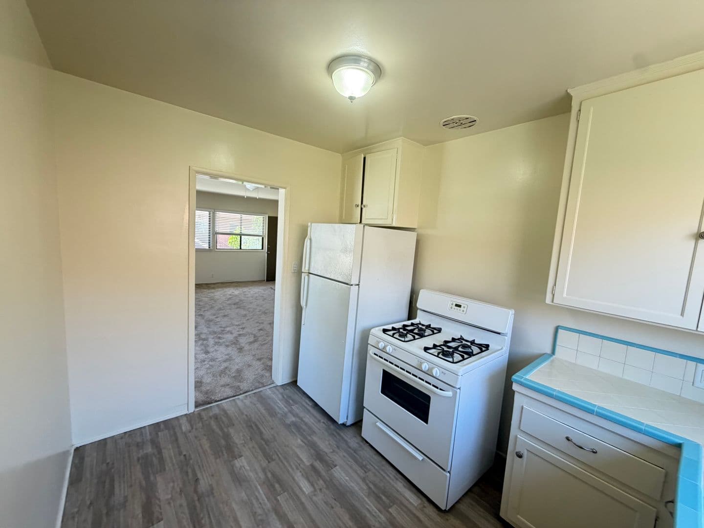 Long Beach Apartment: 1755 E 1st St