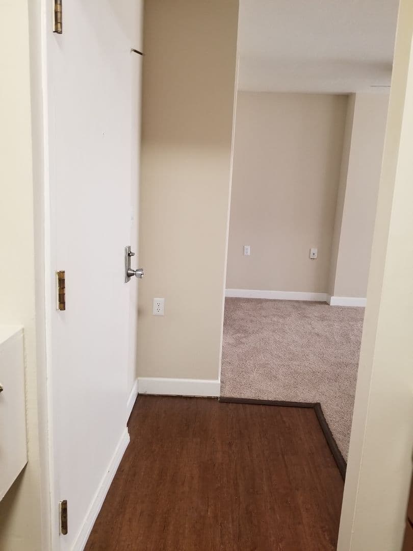 Cincinnati Apartment: 111 Garfield Place
