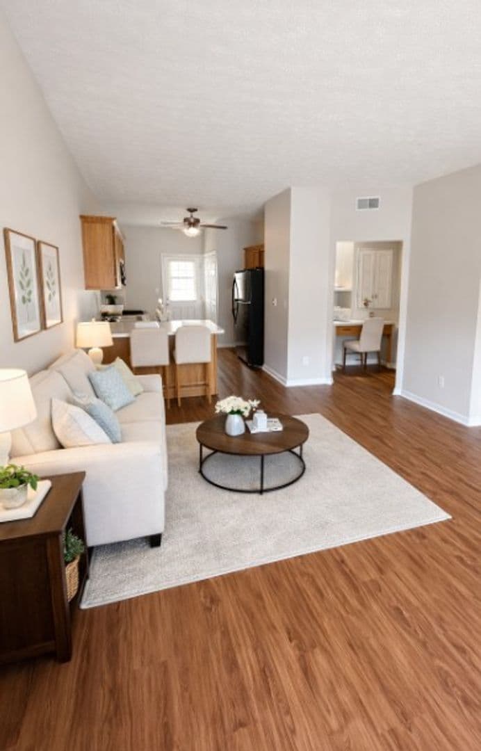 Georgetown Apartment: 101 Collins Path