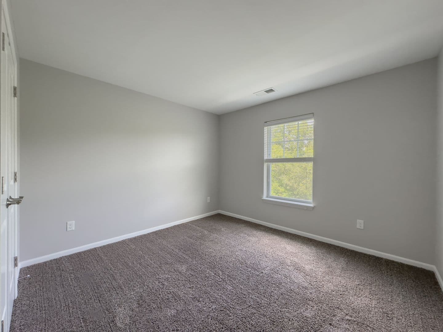 Elsmere Apartment: 3000 Stoneybrook Lane