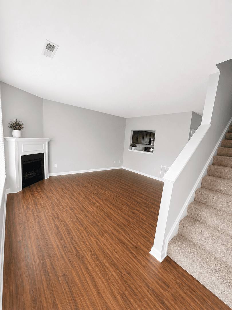 Georgetown Apartment: 101 Collins Path