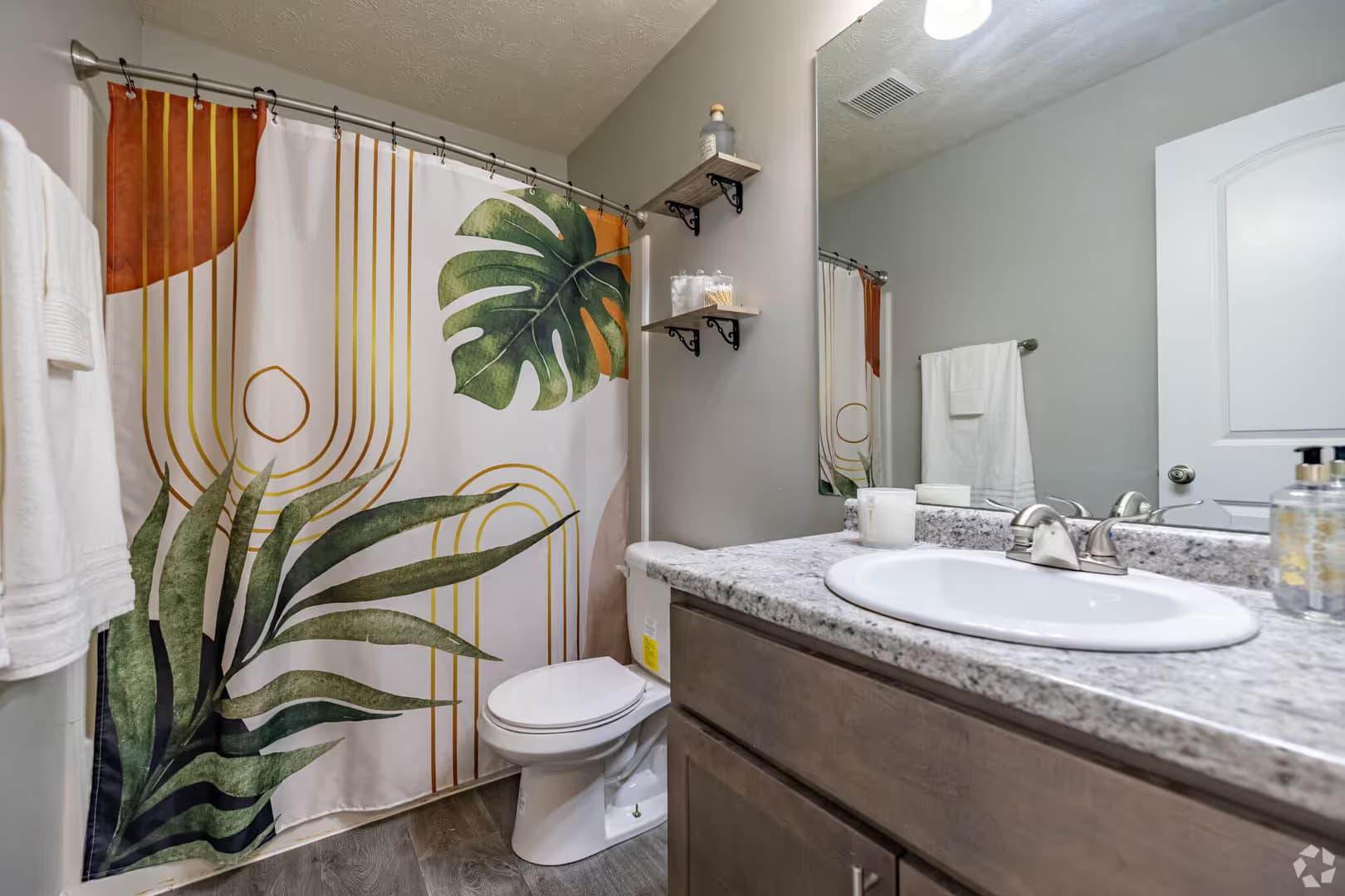 Highland Heights Apartment: 1400 Highland Ridge Blvd.