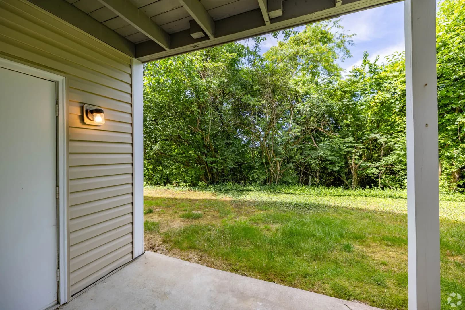 Highland Heights Apartment: 1400 Highland Ridge Blvd.