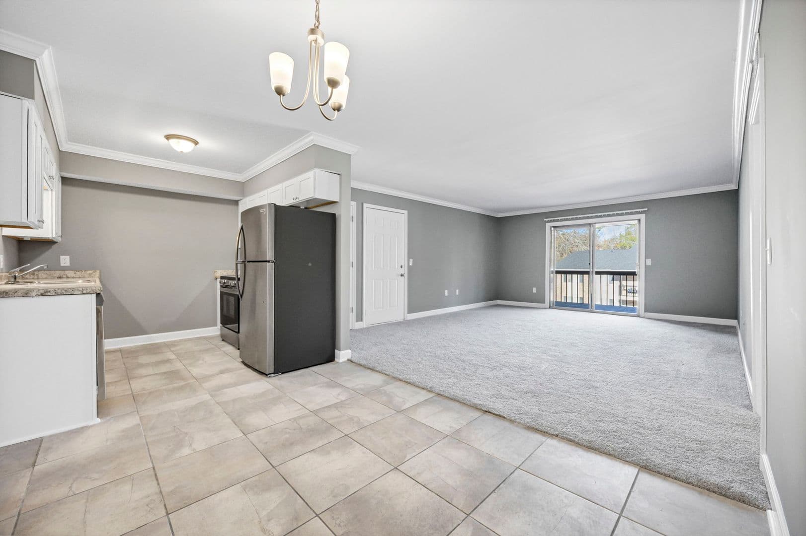 Columbia Apartment: 6530 Davidson Road I7