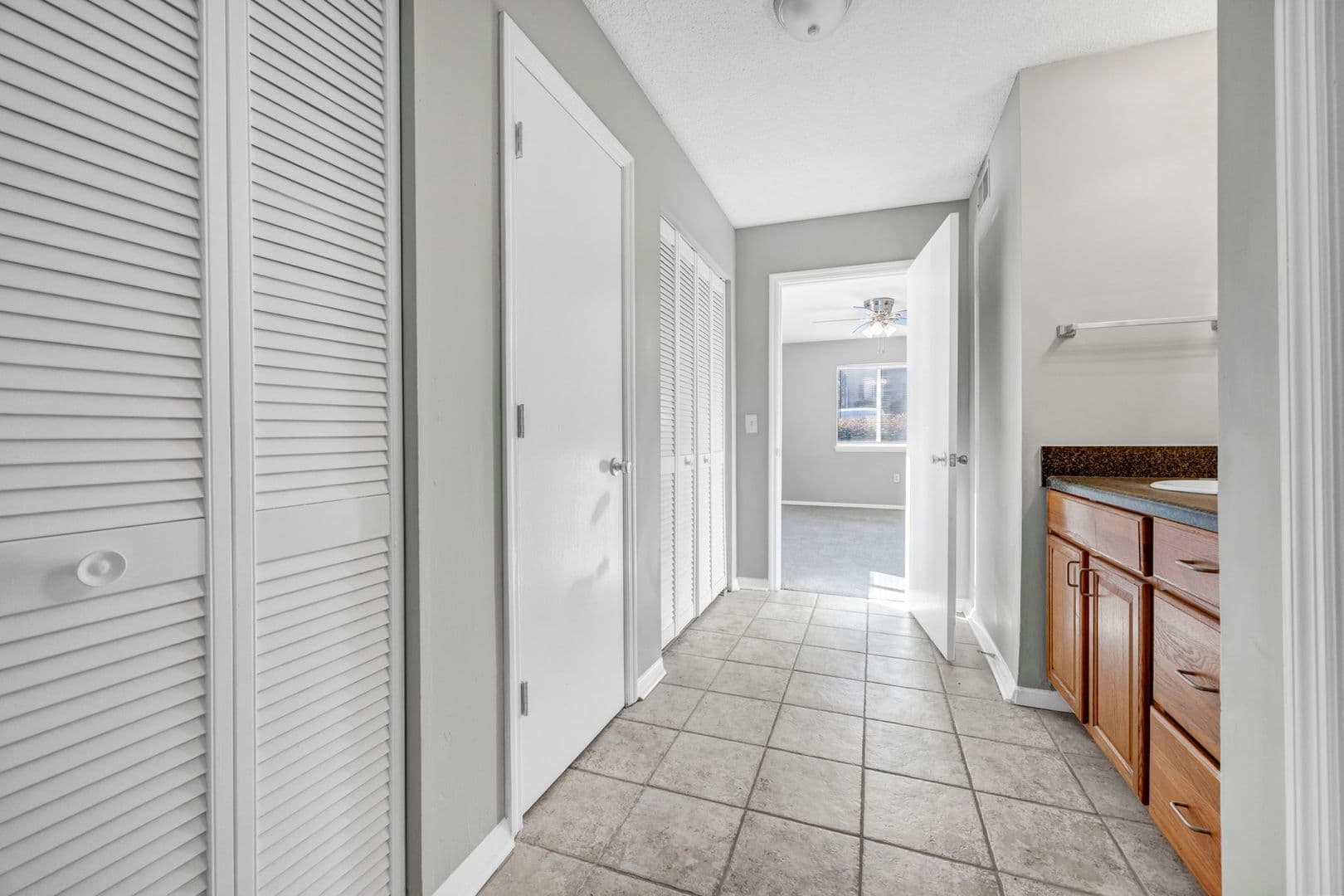 Columbia Apartment: 6530 Davidson Road N1
