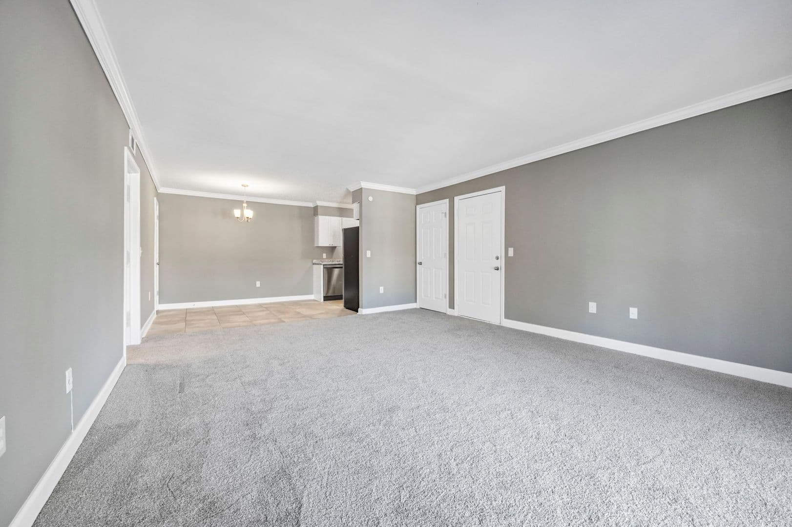 Columbia Apartment: 6530 Davidson Road I7