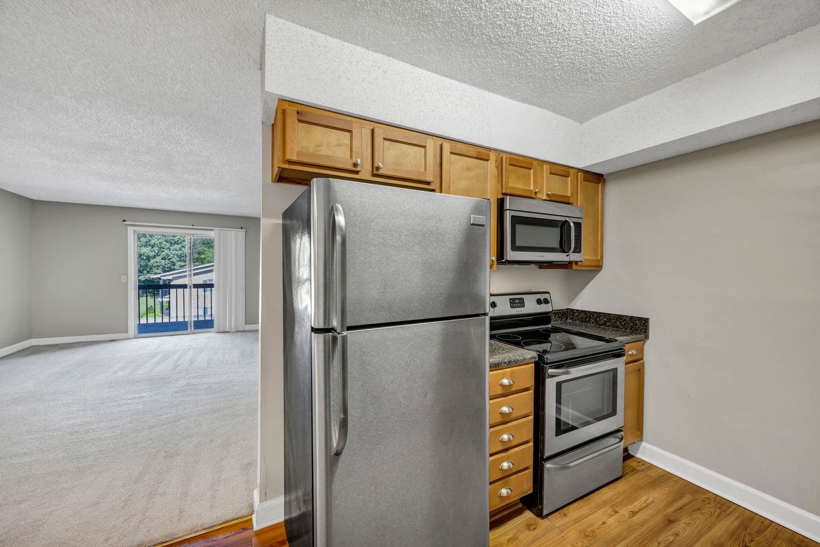 Columbia Apartment: 6530 Davidson Road C8
