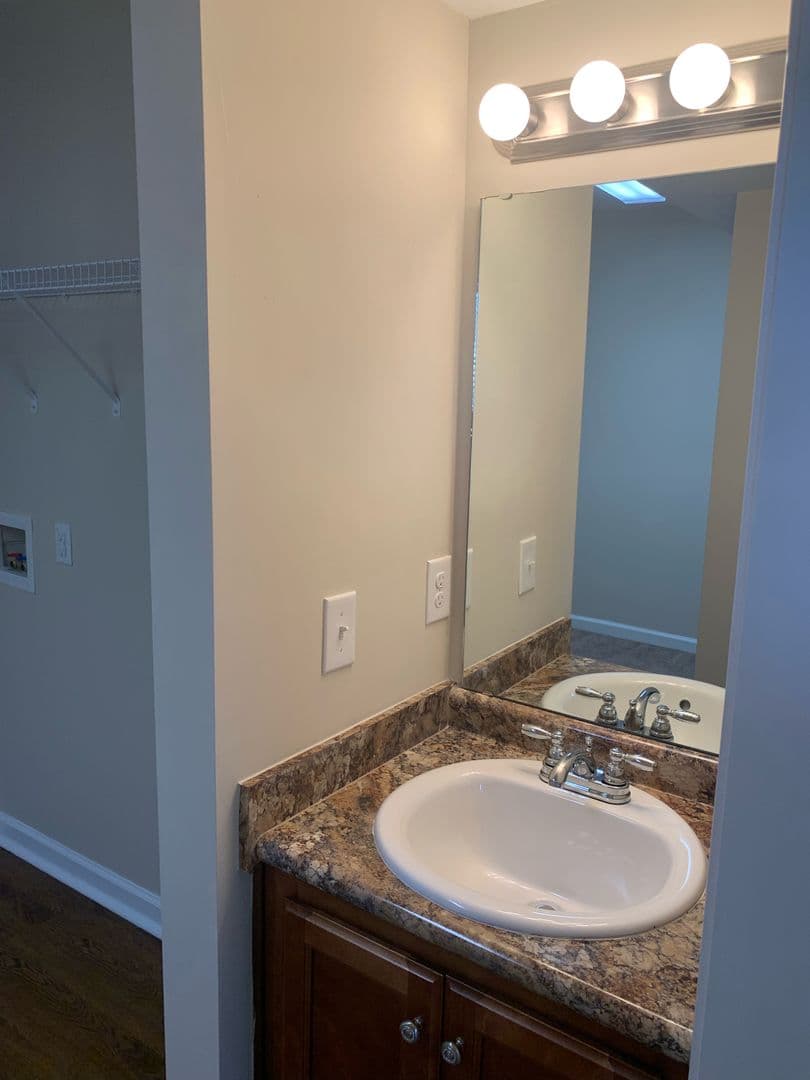 Columbia Apartment: 1420 Old Manor Road