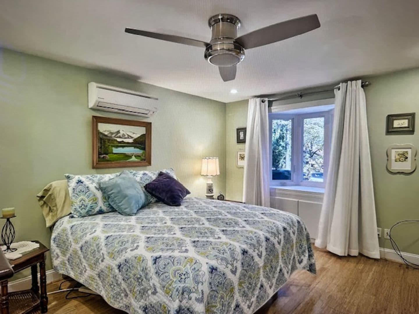 Columbia House: 3023 Manchester Road
