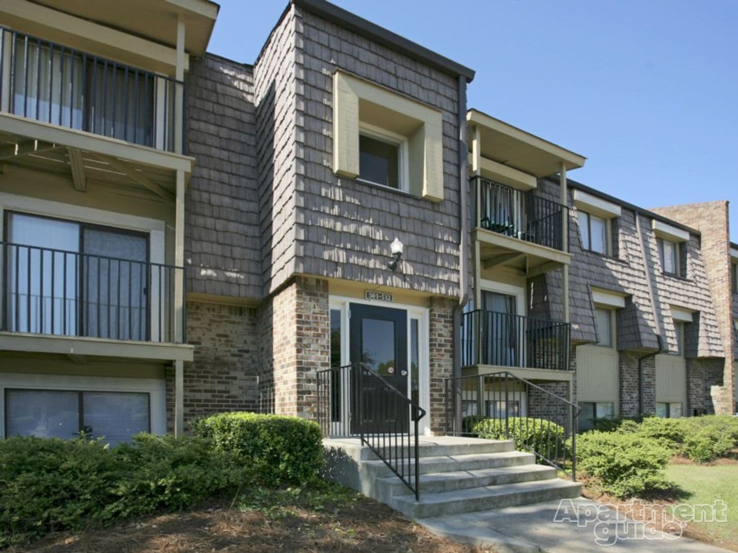 Columbia Apartment: 720 Old Manor Road