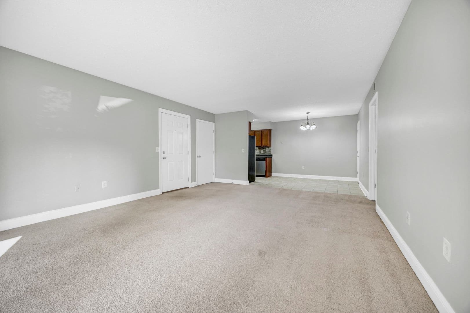 Columbia Apartment: 6530 Davidson Road N1