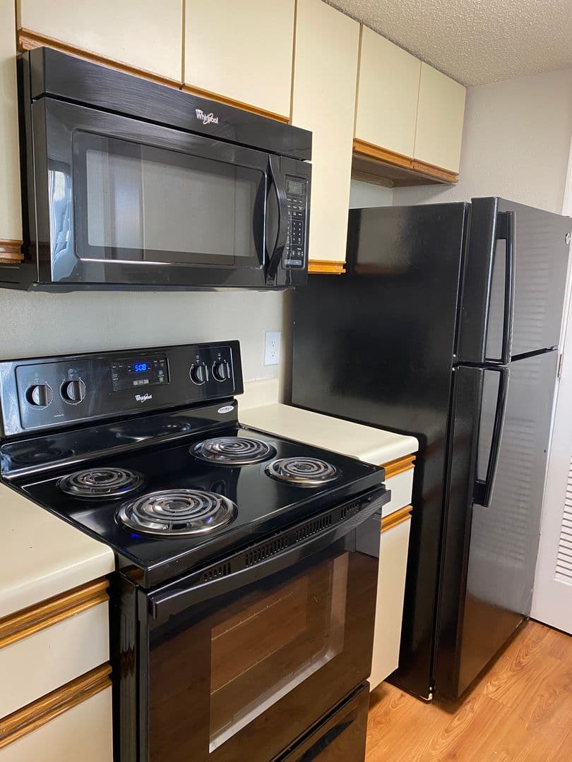 Columbia Apartment: 1100 Wheat Street 410