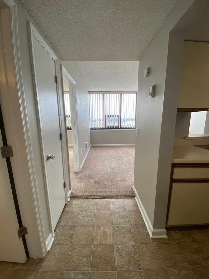 Columbia Apartment: 1100 Wheat Street 503