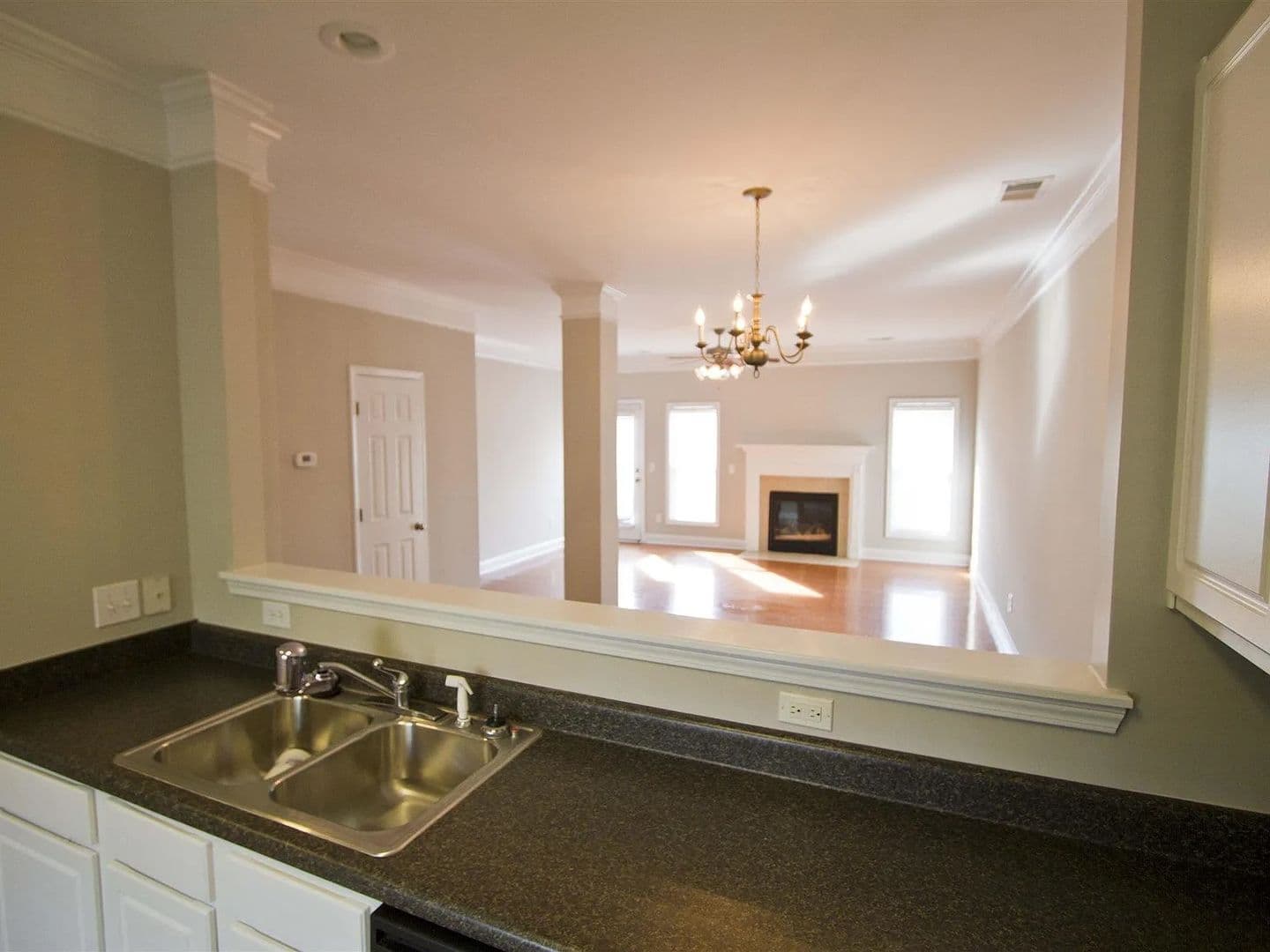 Columbia House: 811 Forest Park Road