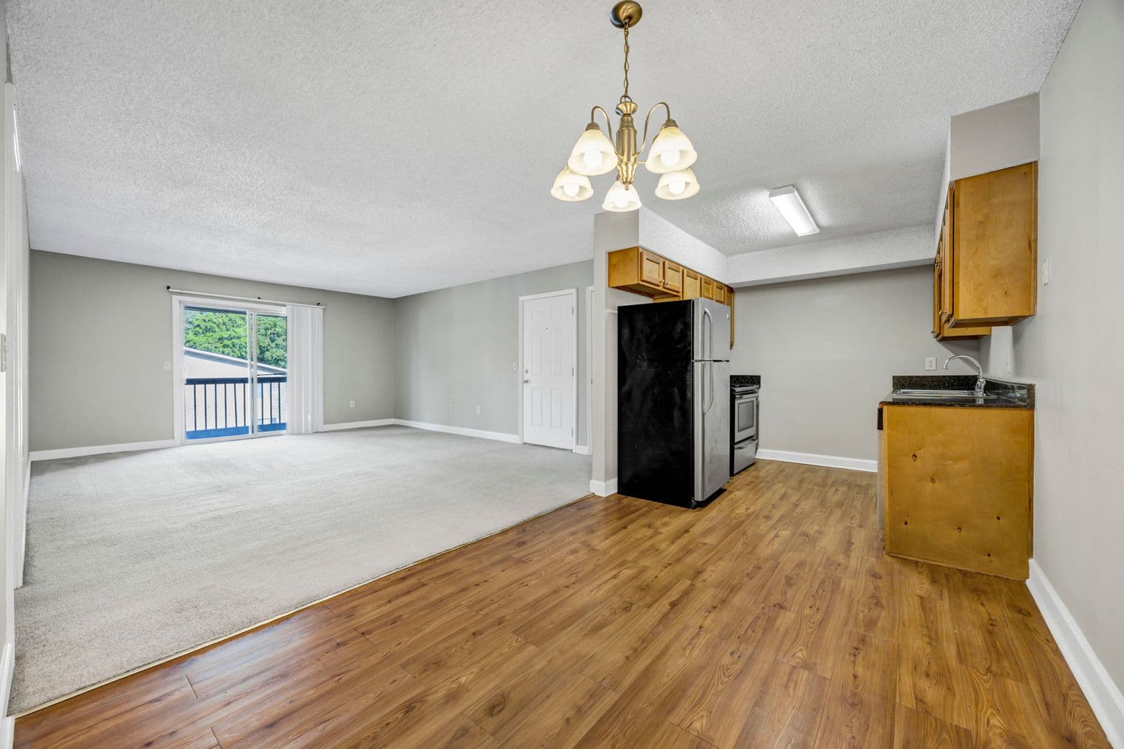 Columbia Apartment: 6530 Davidson Road C8