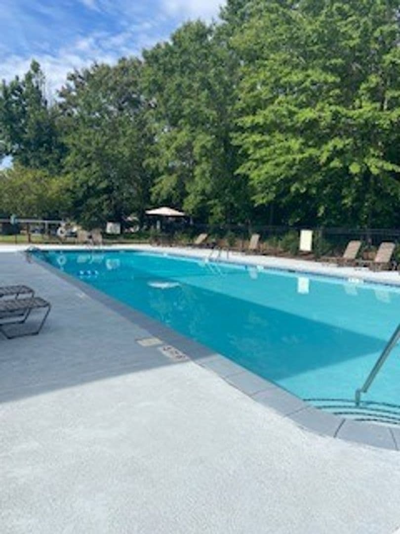 Columbia Apartment: 6530 Davidson Road B8