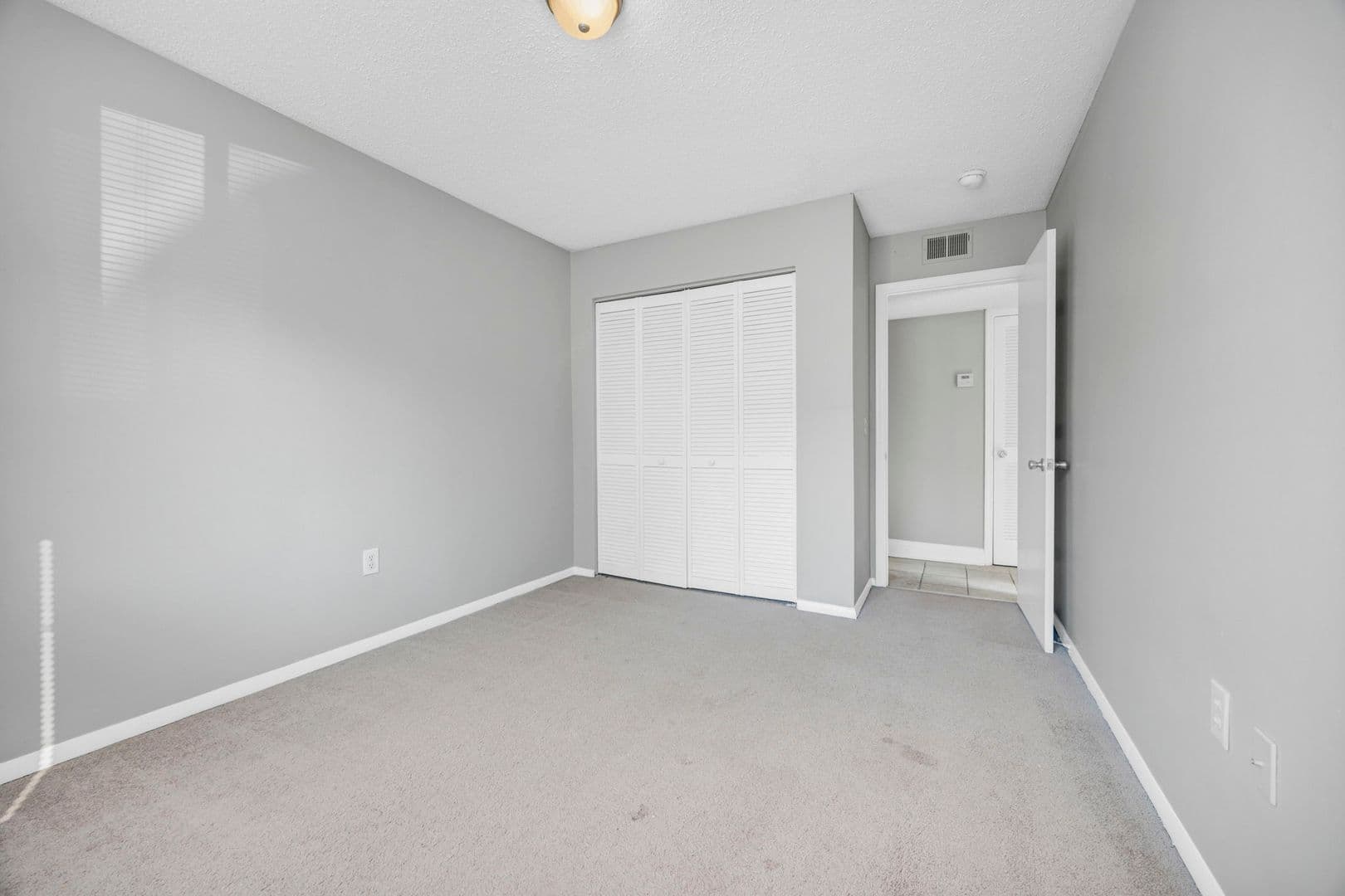 Columbia Apartment: 6530 Davidson Road N1