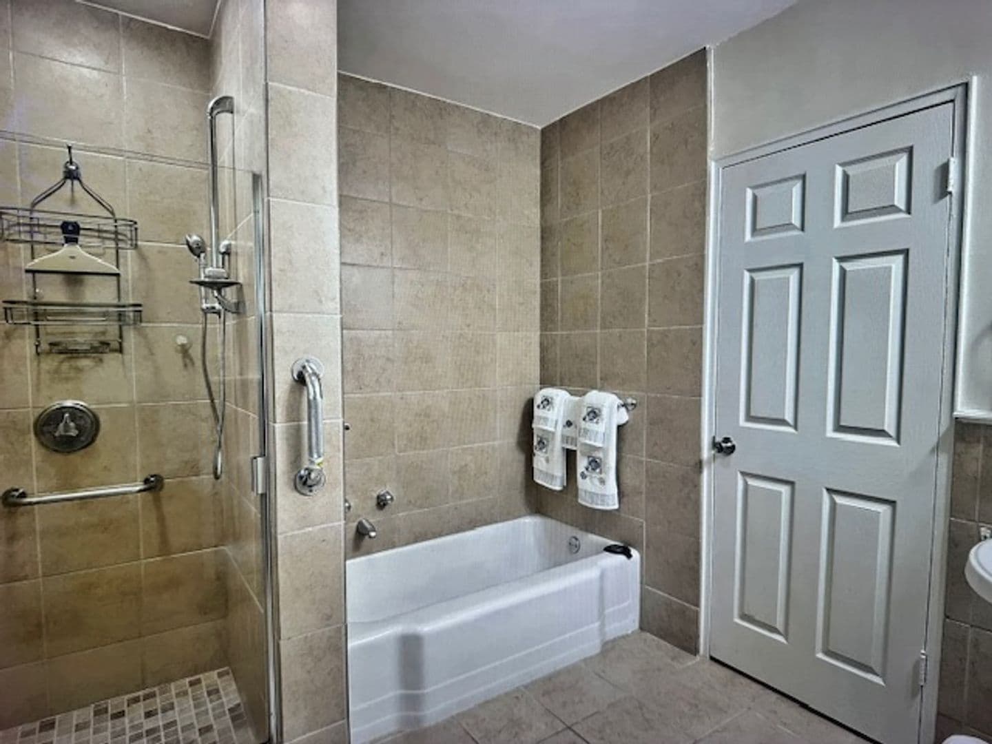 Columbia House: 3023 Manchester Road