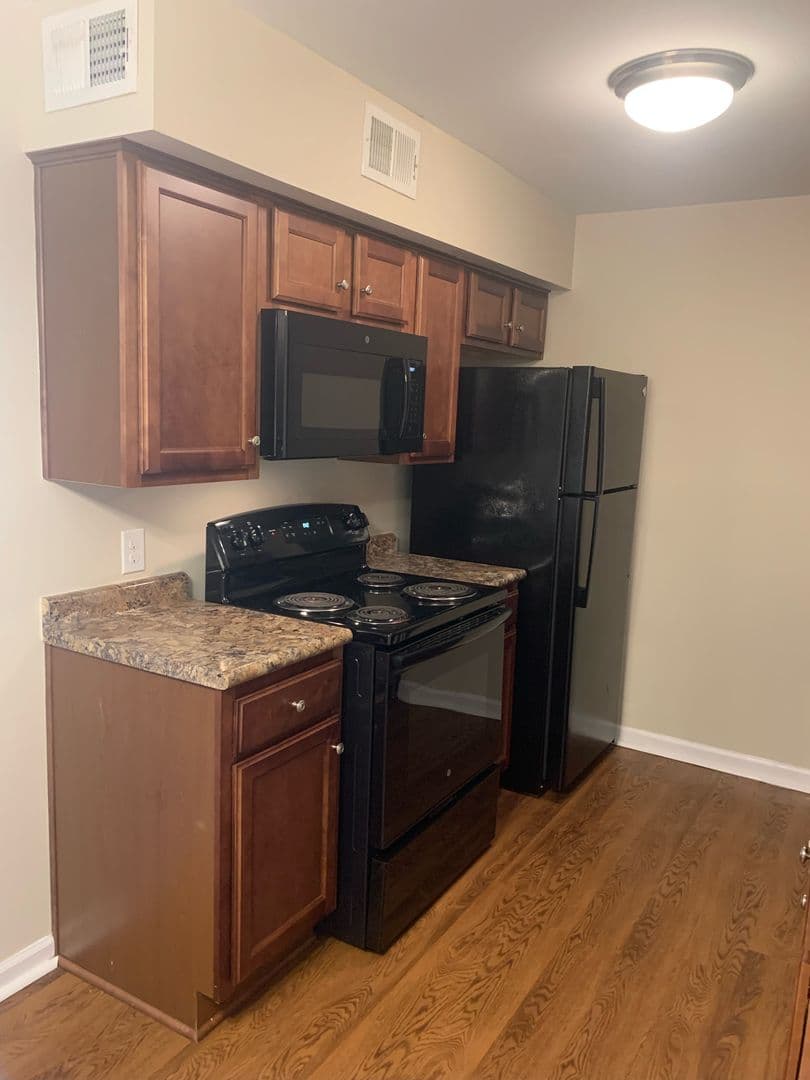 Columbia Apartment: 1420 Old Manor Road