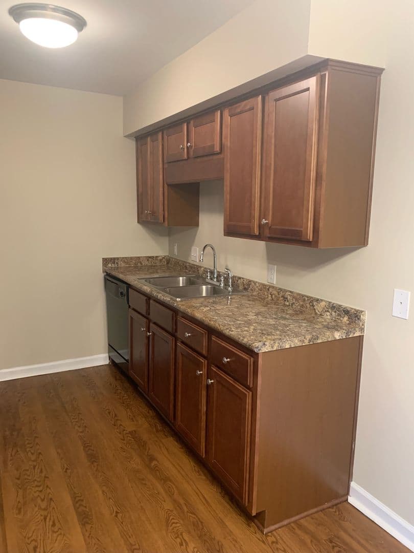 Columbia Apartment: 1420 Old Manor Road