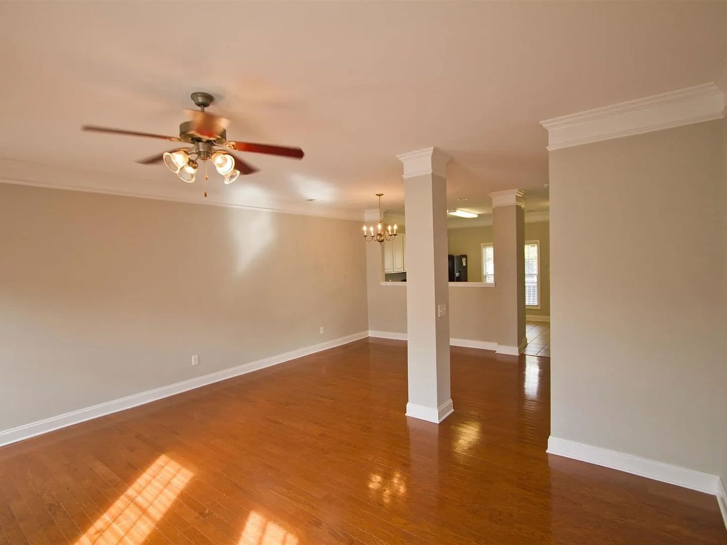 Columbia House: 811 Forest Park Road