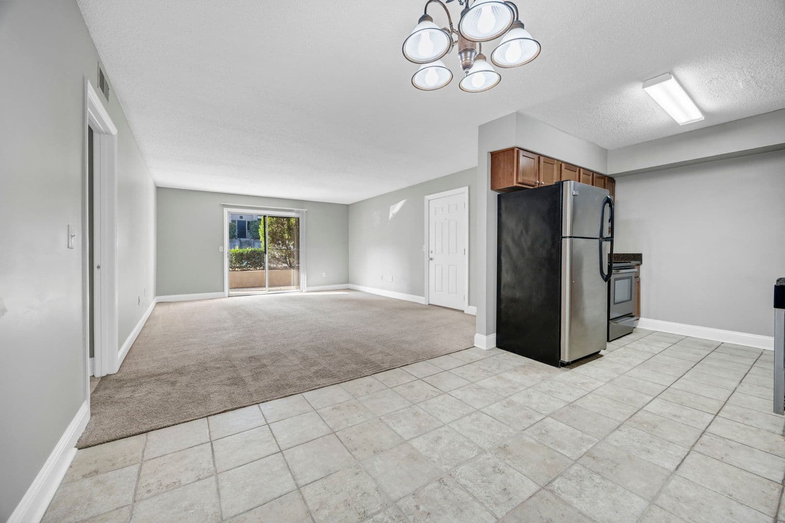 Columbia Apartment: 6530 Davidson Road N1