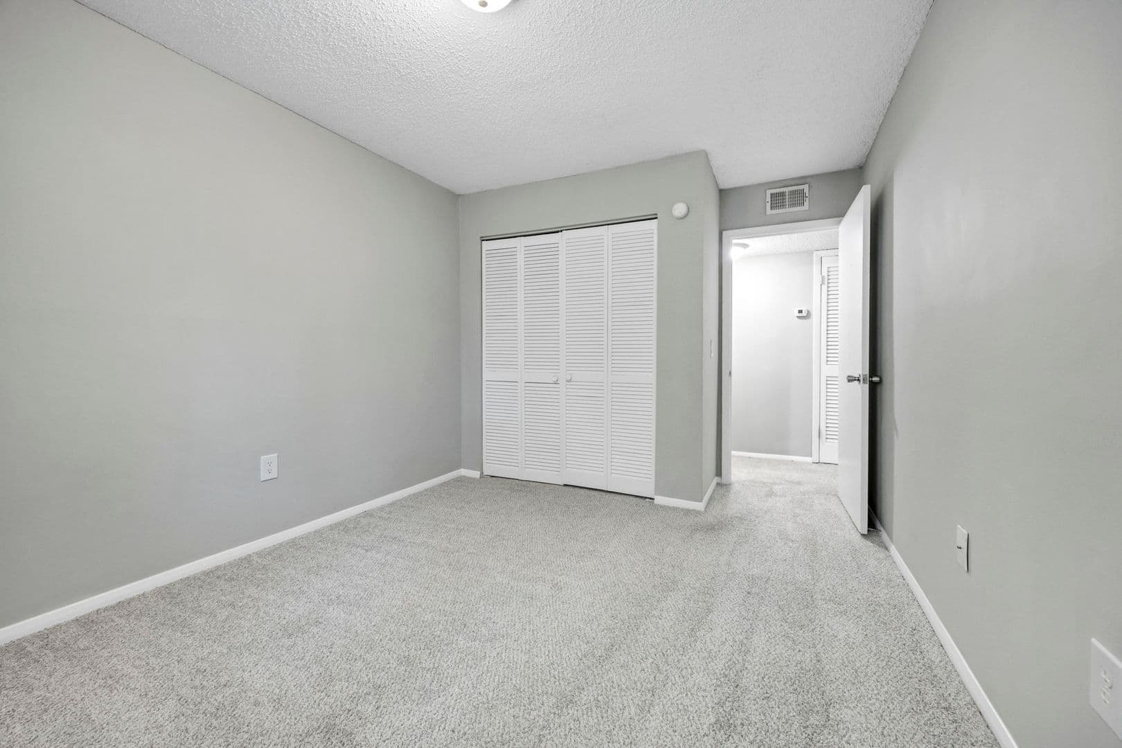 Columbia Apartment: 6530 Davidson Road B8