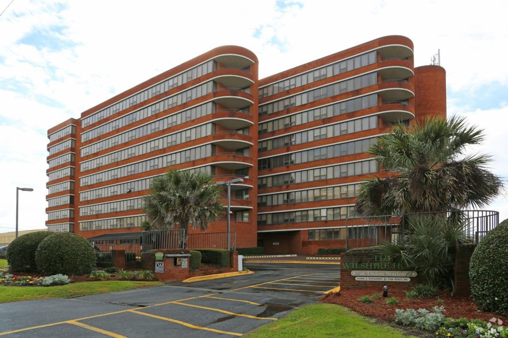 Columbia Apartment: 1100 Wheat Street 410