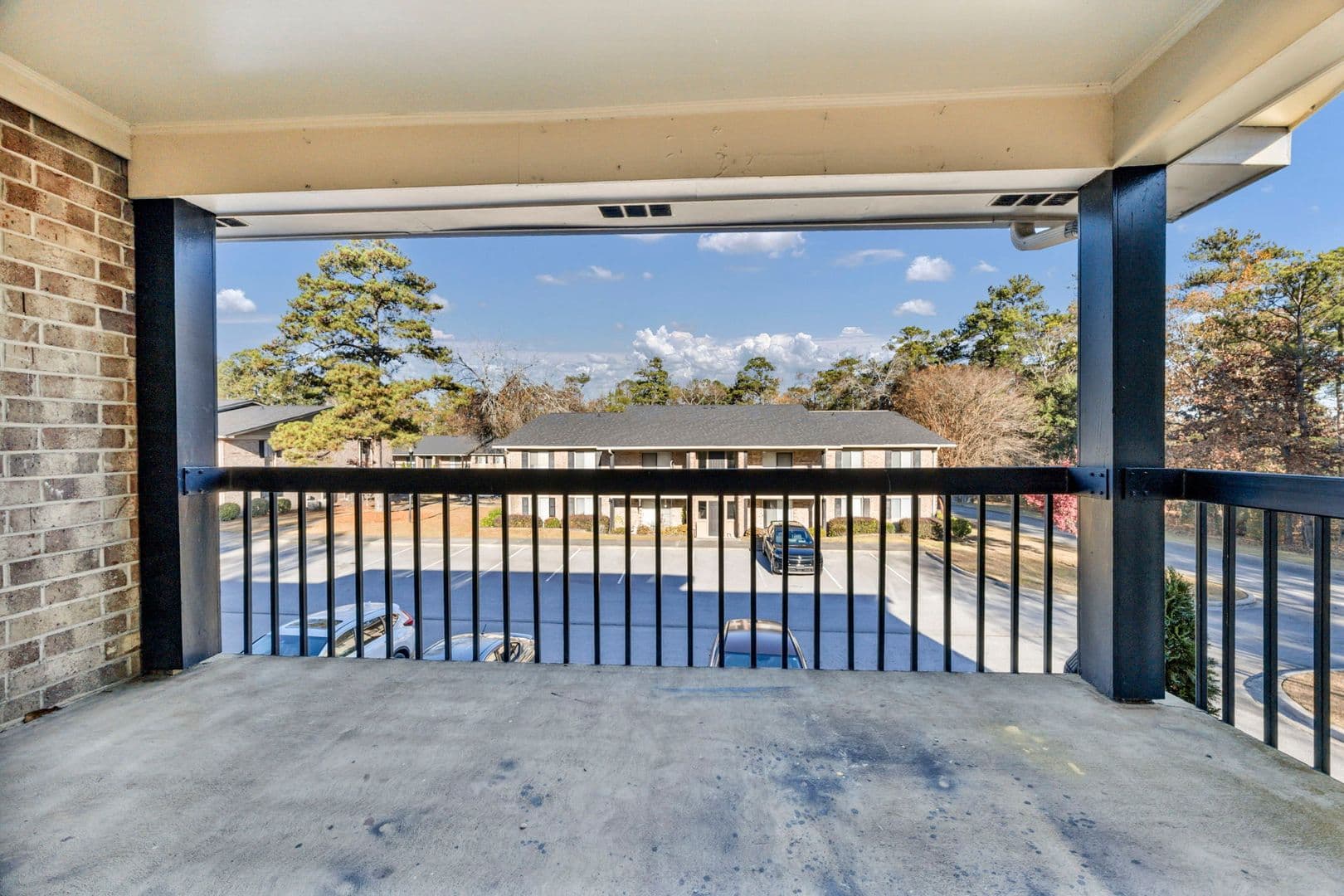 Columbia Apartment: 6530 Davidson Road I7