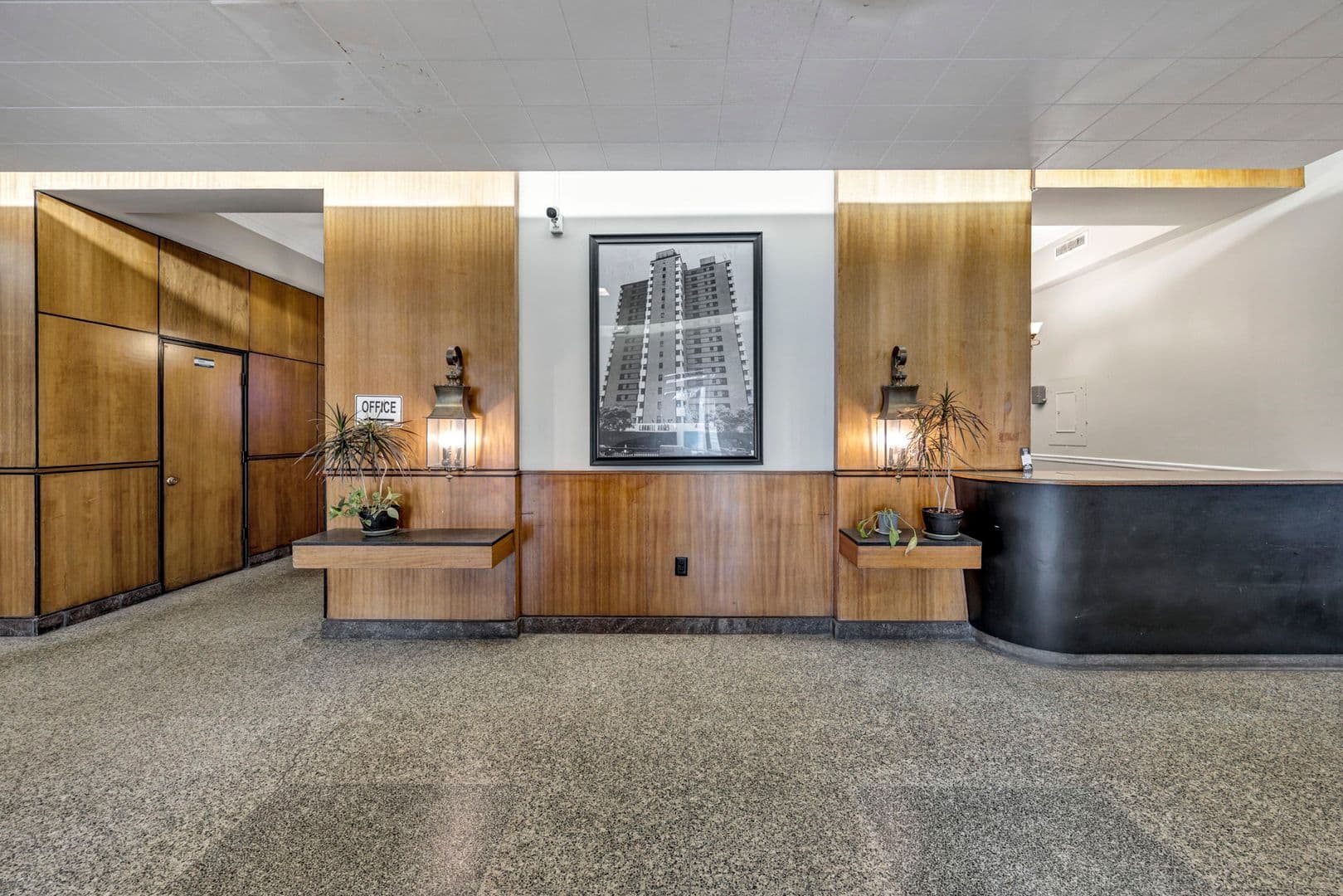 Columbia Apartment: 1230 Pendleton Street