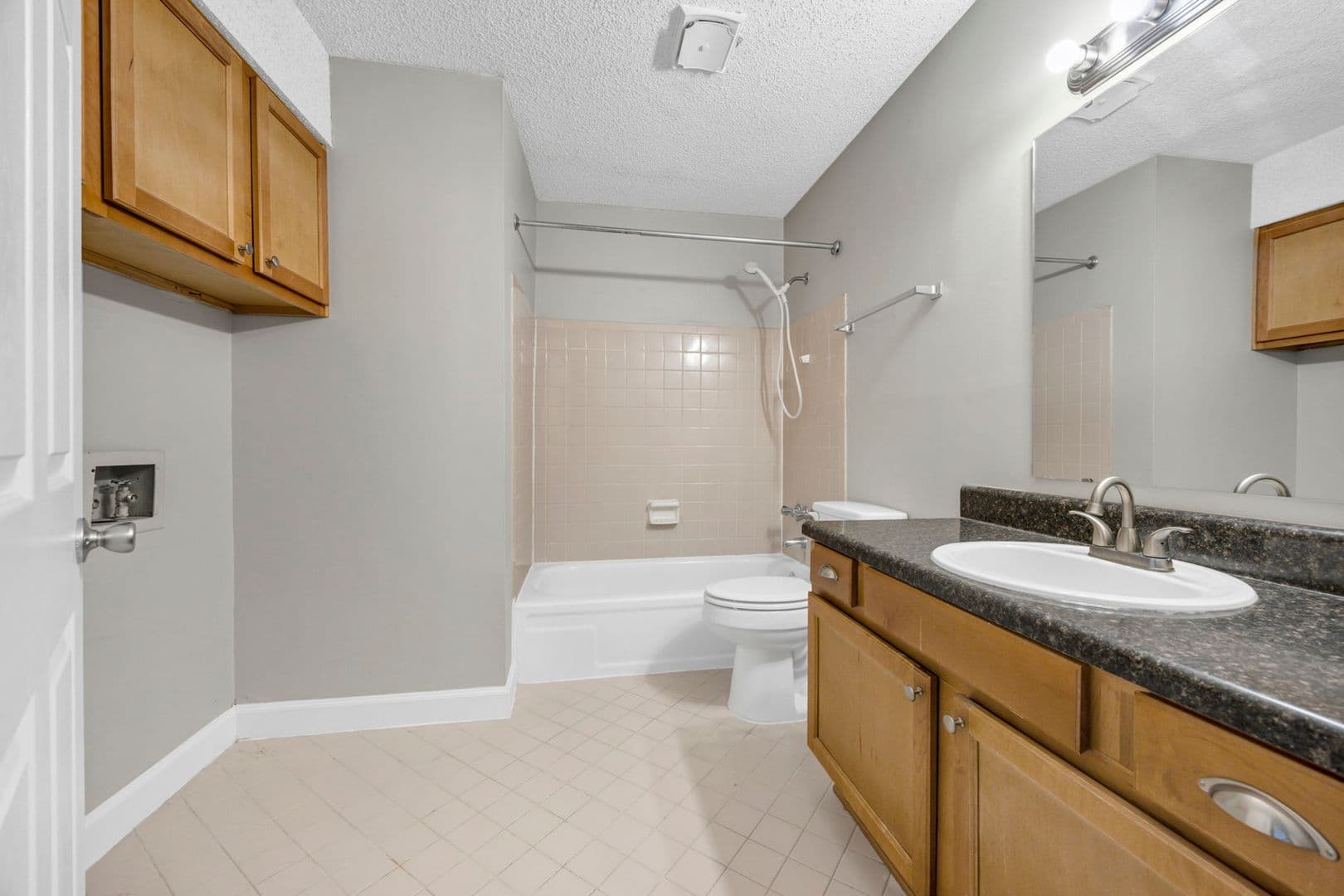Columbia Apartment: 6530 Davidson Road C8