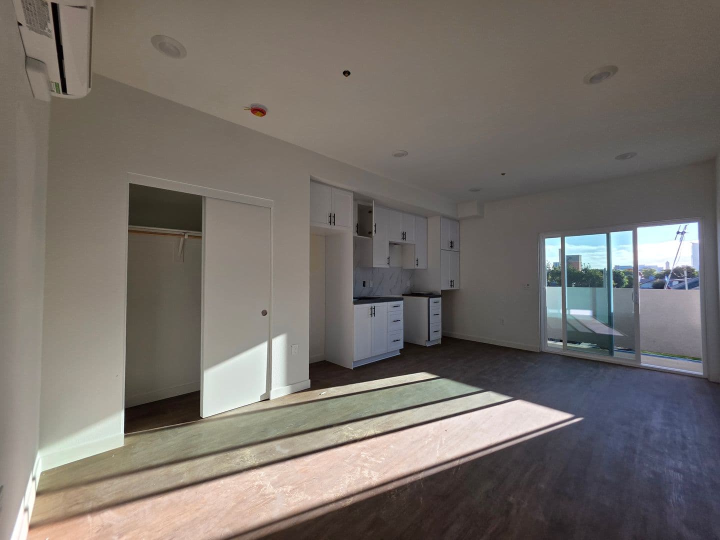 San Diego Apartment: 2435 Imperial Ave