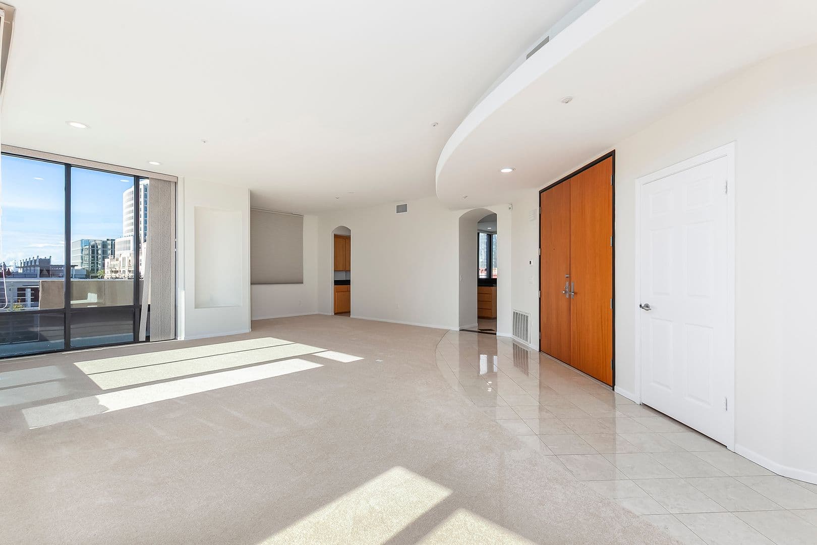 San  Diego Condo: 611 G Street Unit #321