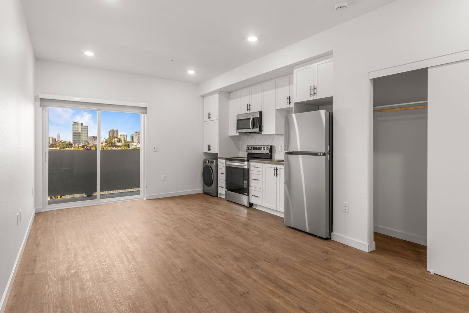 San Diego Apartment: 2435 Imperial Ave