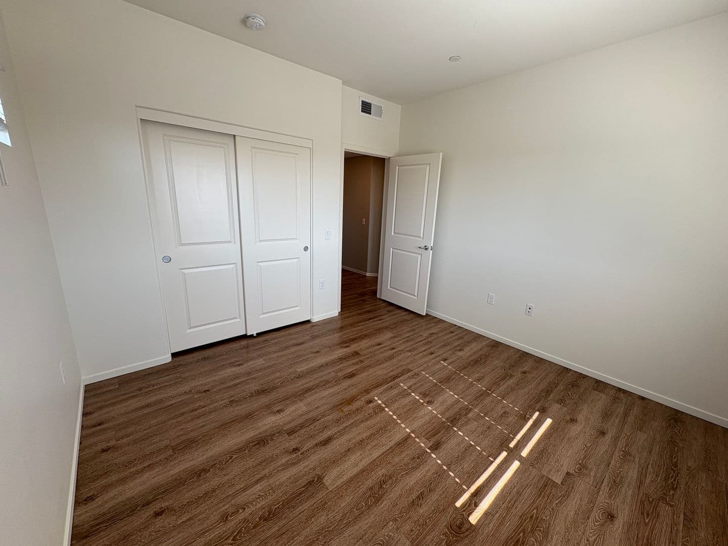 National City Apartment: 142 E 31st Street
