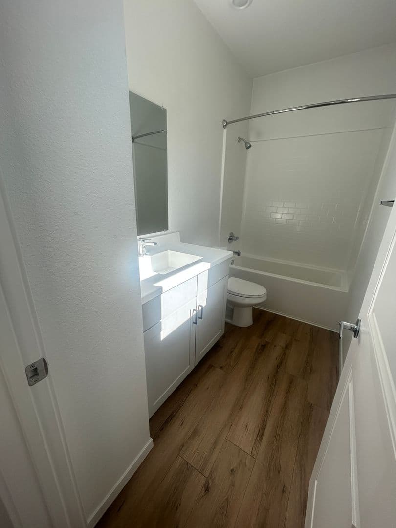 San Diego Apartment: 2040 N Highland Ave