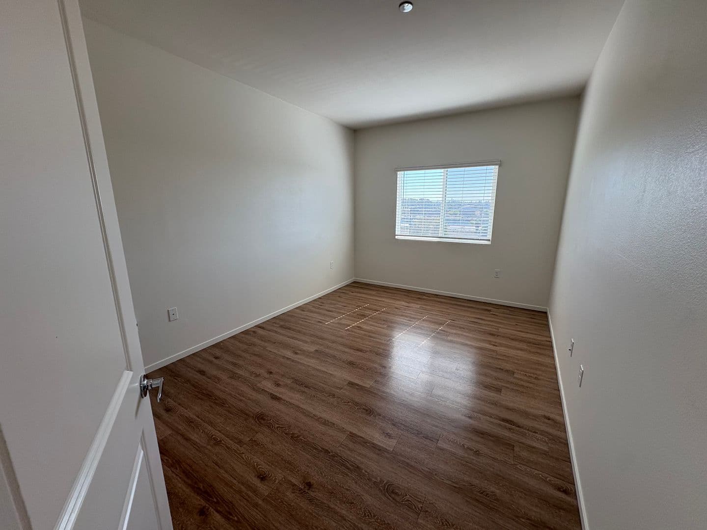 National City Apartment: 142 E 31st Street