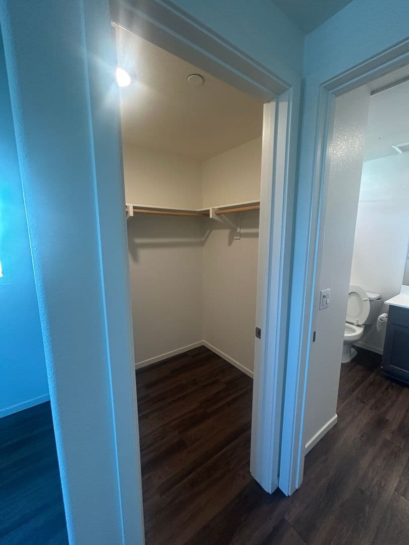 National City Apartment: 142 E 31st Street