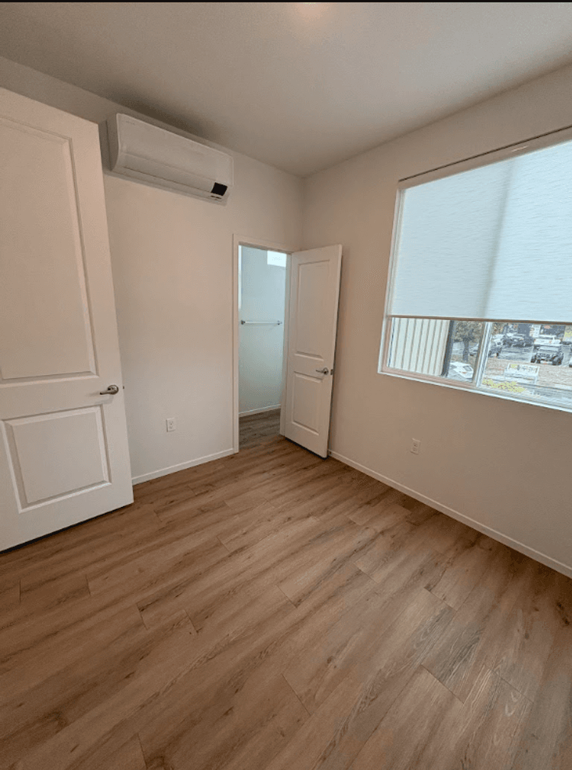 San Diego Apartment: 2040 N Highland Ave