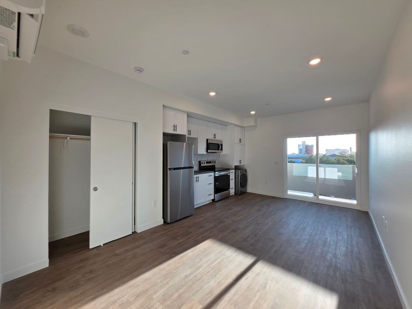 San Diego Apartment: 2435 Imperial Ave