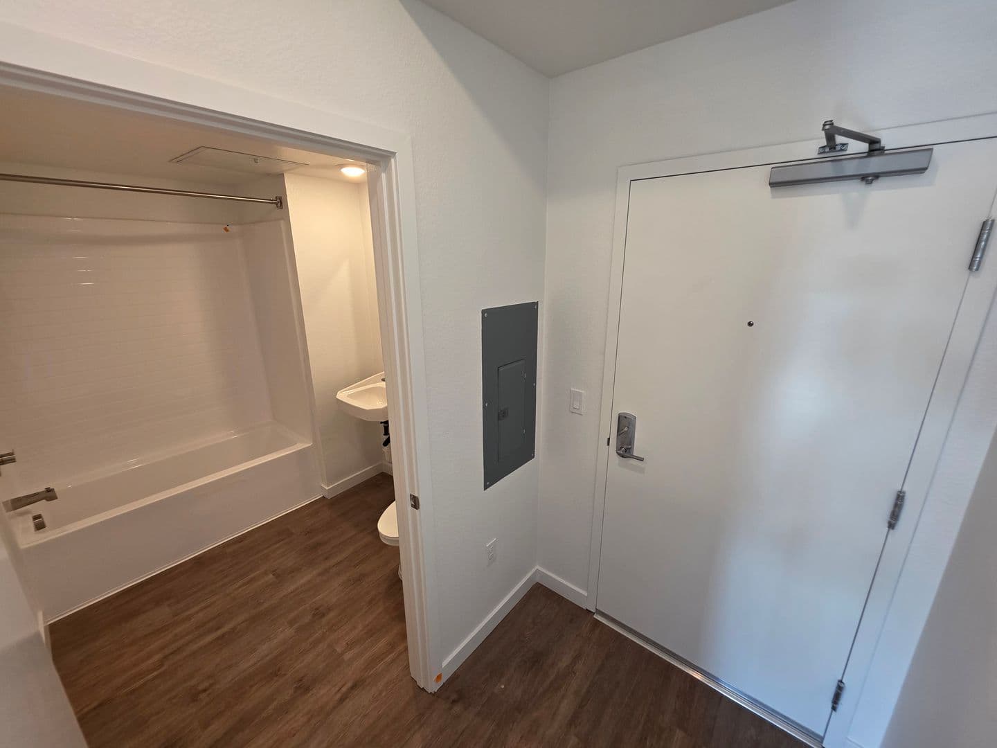San Diego Apartment: 2435 Imperial Ave