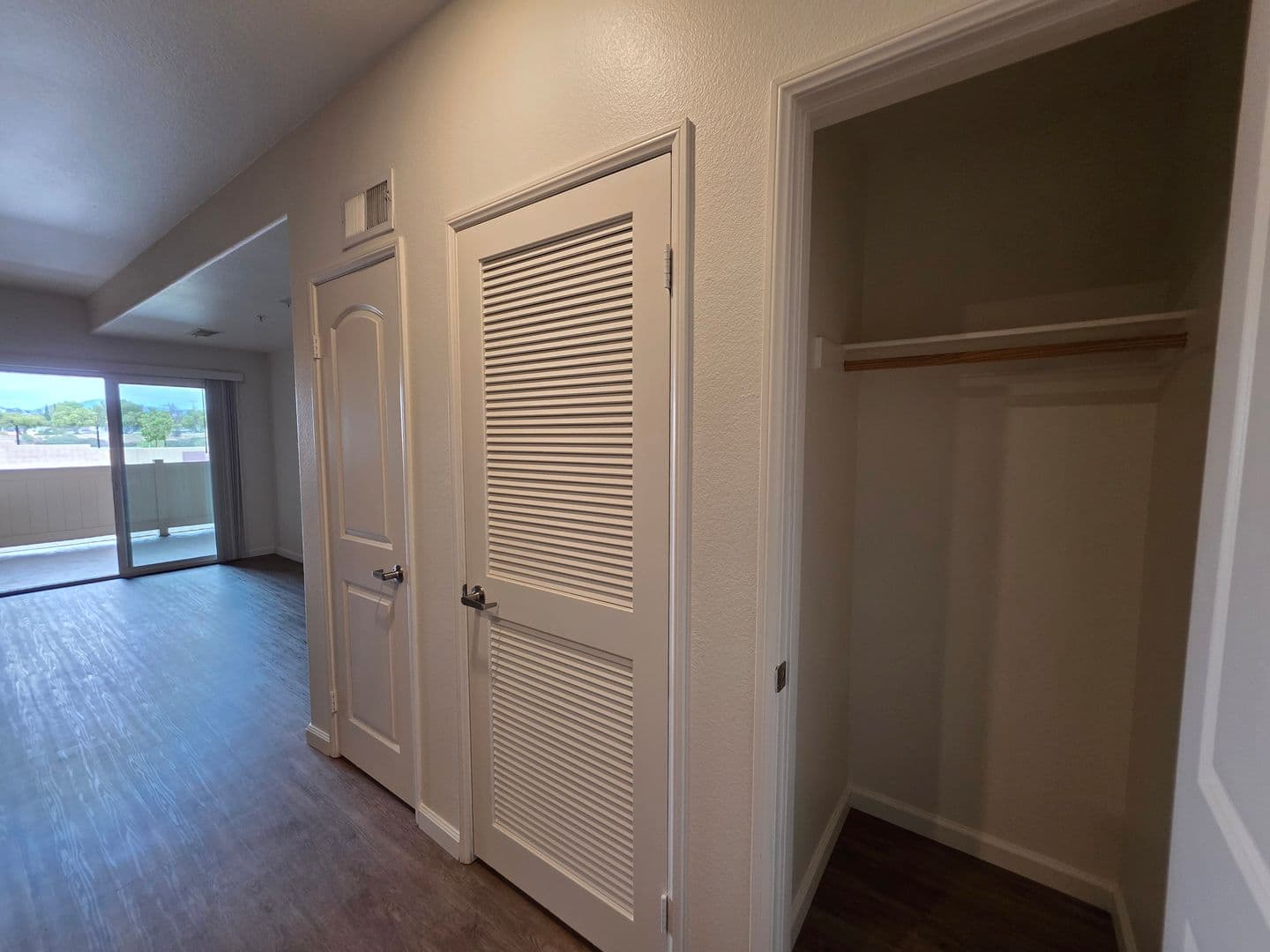 National City Apartment: 1447 Sheryl Ln