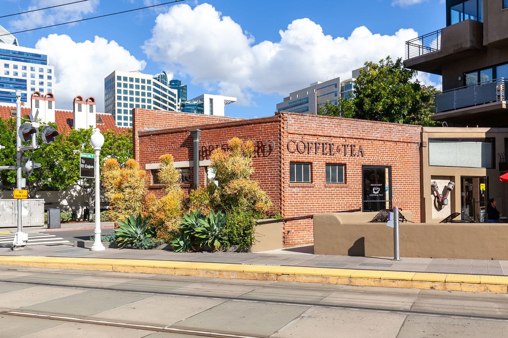 San  Diego Condo: 611 G Street Unit #321