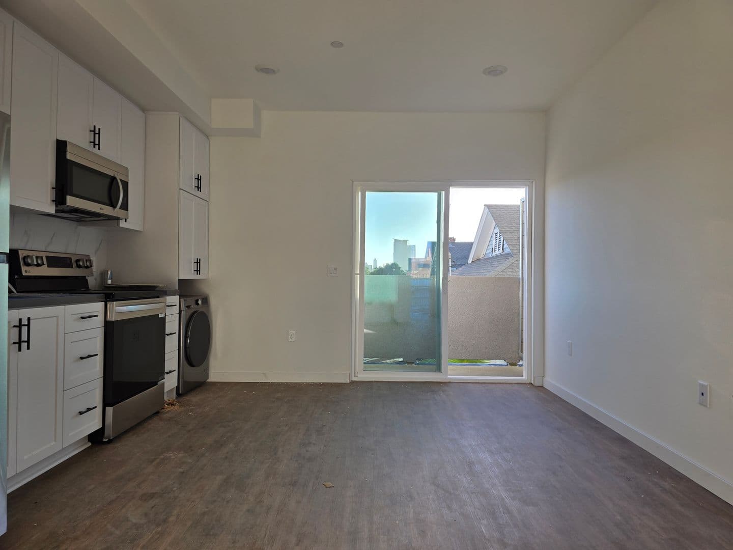 San Diego Apartment: 2435 Imperial Ave