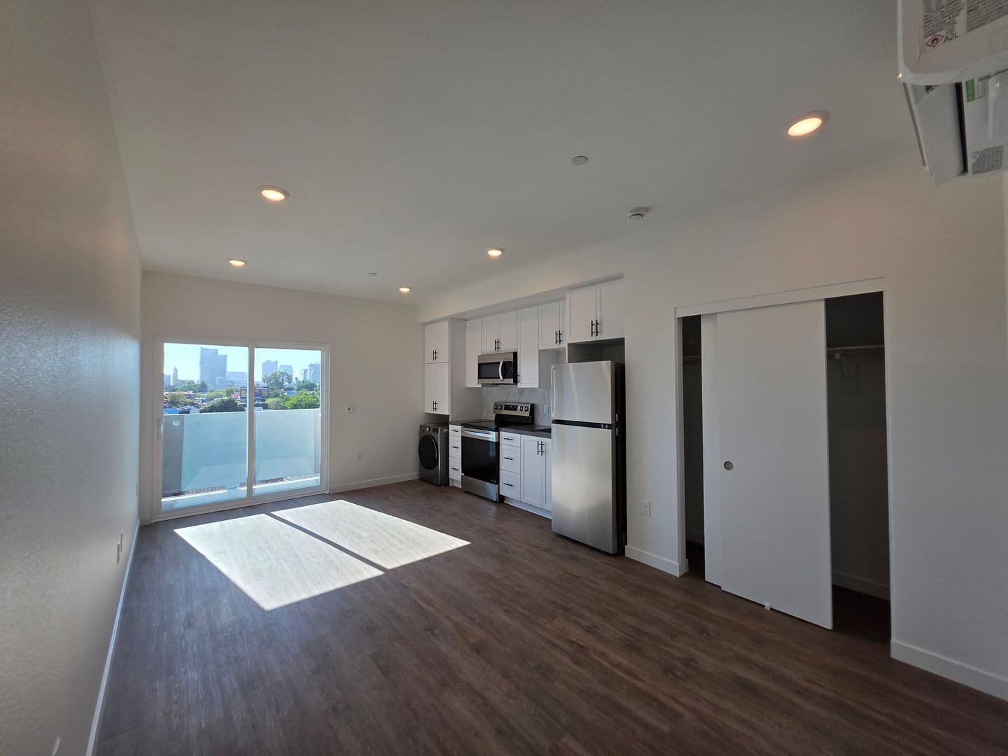 San Diego Apartment: 2435 Imperial Ave