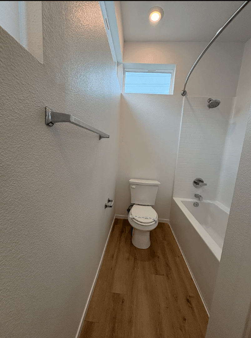 San Diego Apartment: 2040 N Highland Ave
