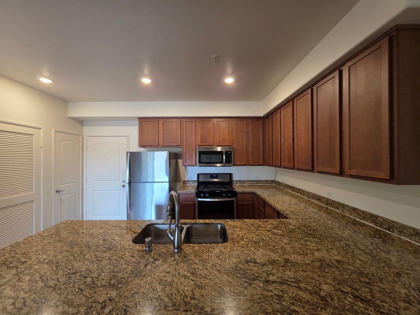 National City Apartment: 1447 Sheryl Ln