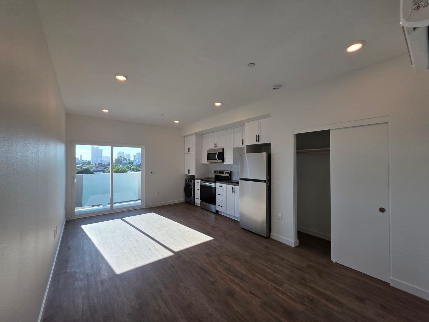 San Diego Apartment: 2435 Imperial Ave